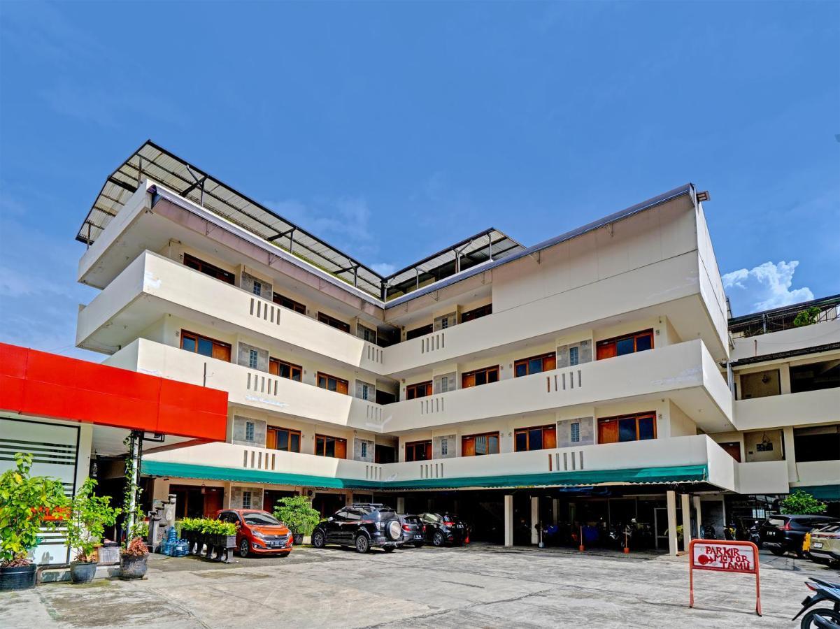Oyo 1699 Verona Residence Bandung Kültér fotó