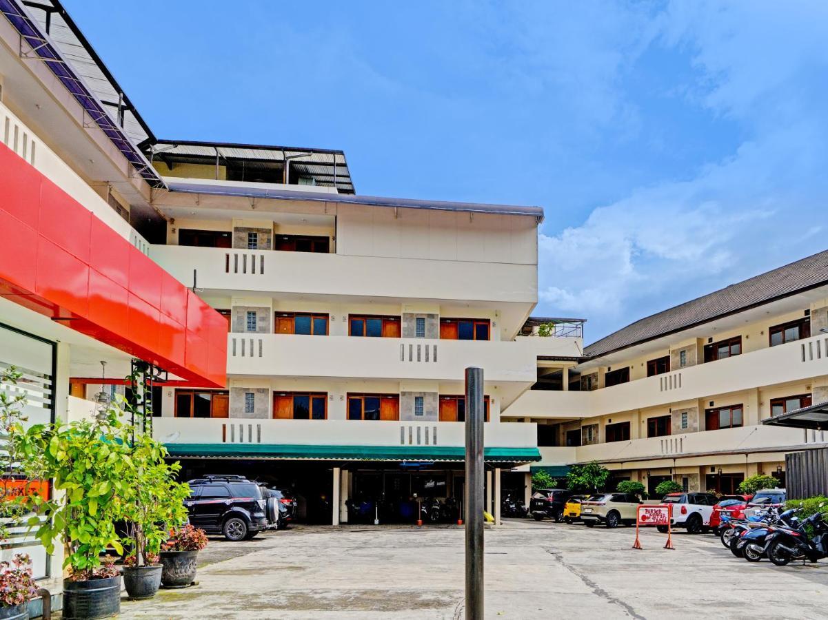Oyo 1699 Verona Residence Bandung Kültér fotó